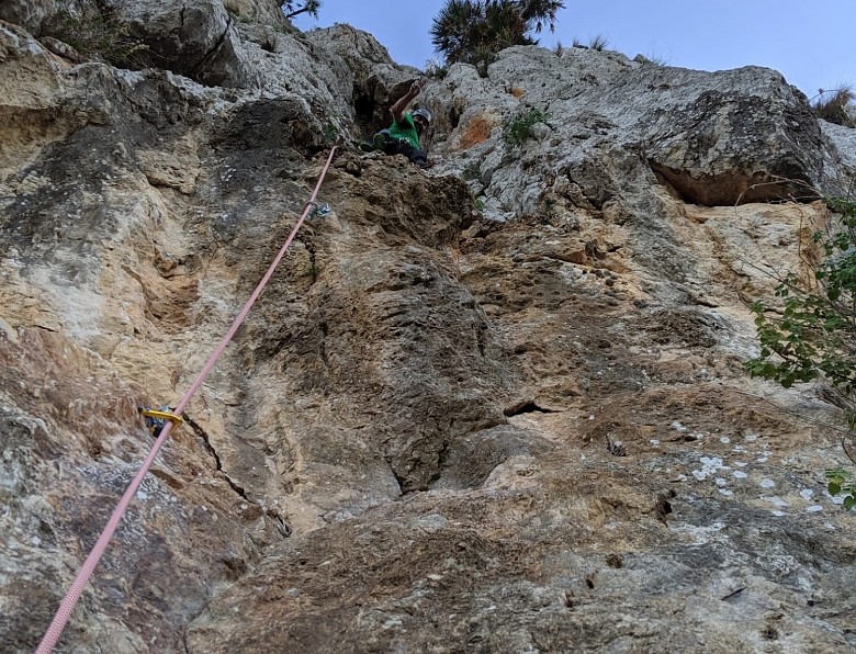 Cordada Mixta directa a la caverna, variante ve hacia la luz, Xeresa